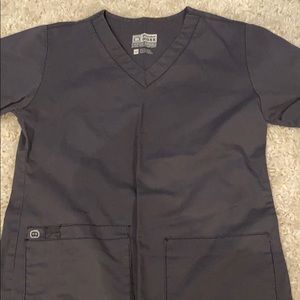 WonderWORK scrub top